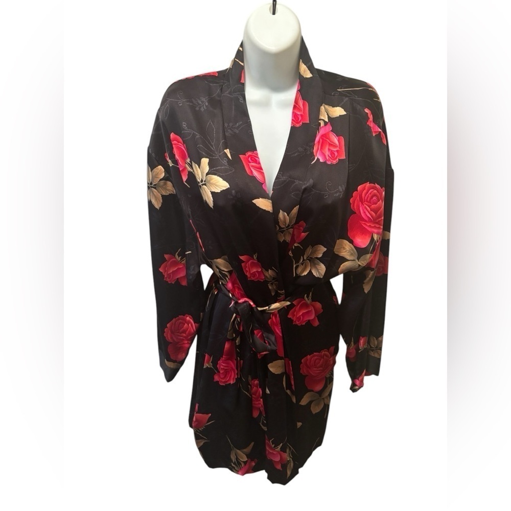 VTG Victoria’s Secret SILK Belted Floral Robe Sz XS Valentines Sexy Boudoir